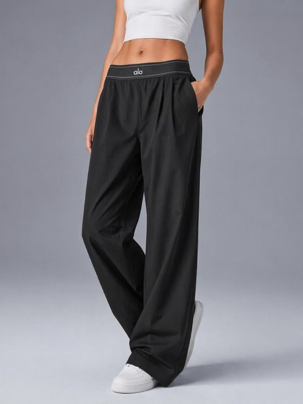 NWT ALO Yoga Women's Black Suit Up Trouser (Regular)💯🔥